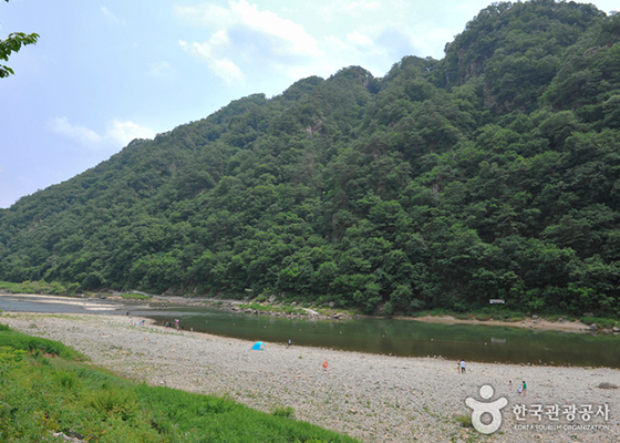 팔봉산